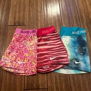 3 Pairs Nike pros